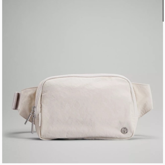 lululemon belt bag fleece pink Lululemon Everywhere Belt Bag Plush Fleece In Pattern